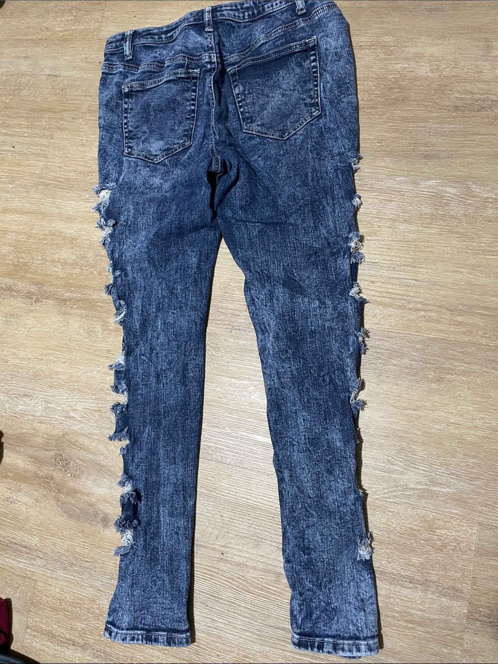 Rue21 Dark Blue Distressed Skinny Jeans with Side Rips 98% cotton size 10 - Picture 2 of 7